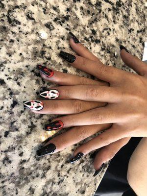 Scream inspired nails for Halloween