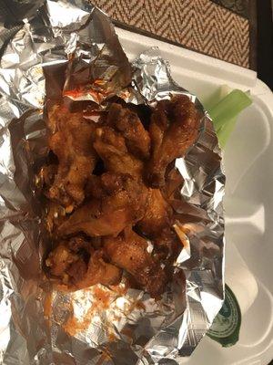 10 pc wings. Very tasty.