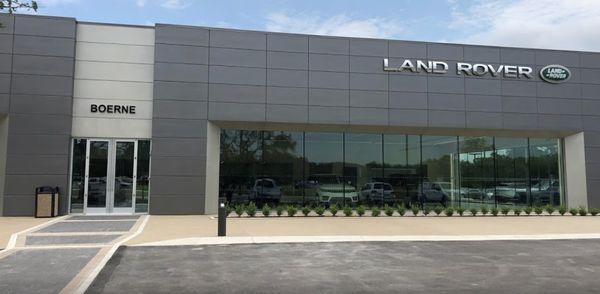 Land Rover Boerne - Front Entrance