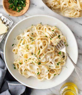 Fettuccine alfredo