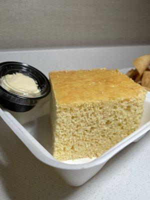 GIANT Cornbread