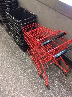 Cute clean carts and baskets. 07/28/19