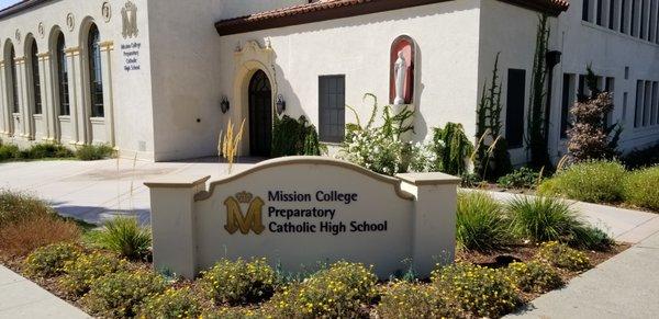 Mission College Preparatory Catholic High School