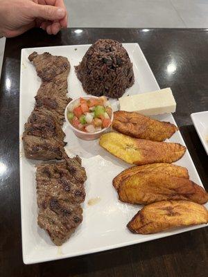 Carne asada platter