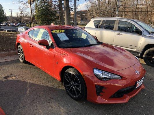 Toyota 86 front view