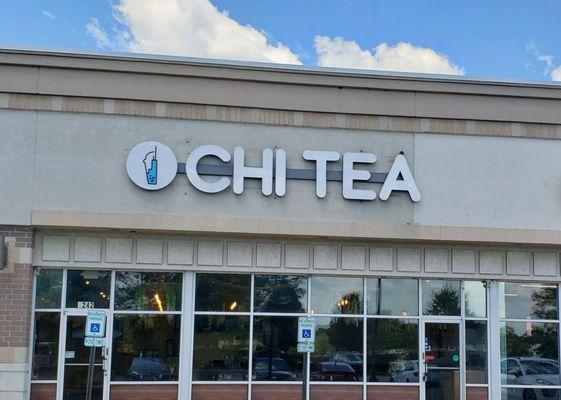 Chi Tea is a better option than Dickey's BBQ Pit (the previous tenant), and will see competition from Fry the Coop in the near future