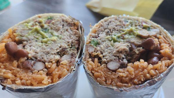 Carnitas super burrito