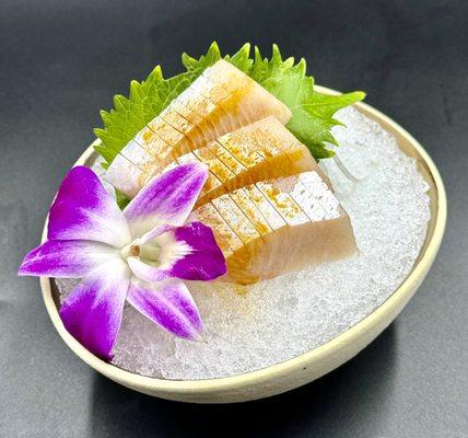 Hamachi belly sashimi