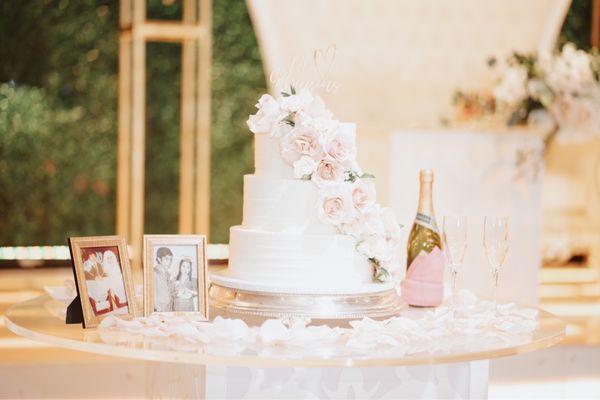 Mocha flavor wedding cake