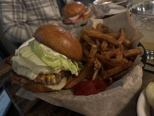 Bacon cheeseburger.