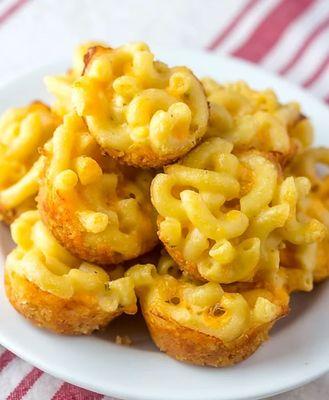 Macaroni cheese balls