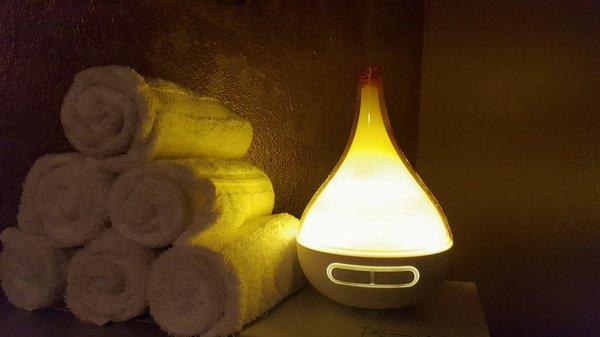 Hot towels and essential oil diffuser.