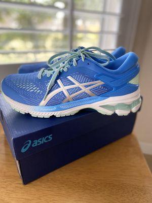 Super fast 2 day shipping. Let's go for a walk! So excited to stretch these out on this gloomy Friday afternoon. Highly recommend Asics!