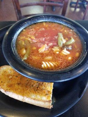 Minestrone soup