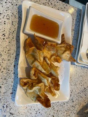 Crab wontons