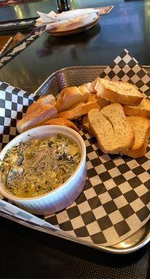 Spinach artichoke dip with toasted bread