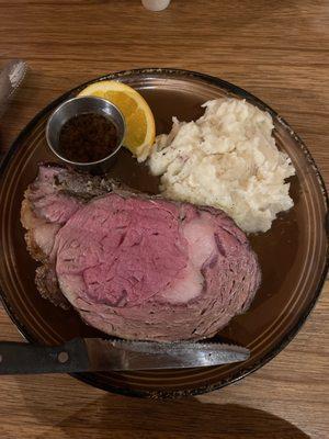 Prime rib with mashed potatoes