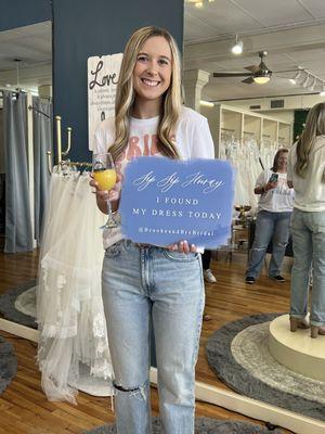 Sip sip hooray 
We love when you find your perfect dress with us!
Congratulations