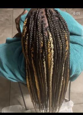 Long 32 inch knot less braids