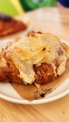 Almond croissant