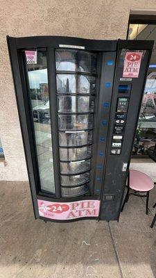 Pie vending machine