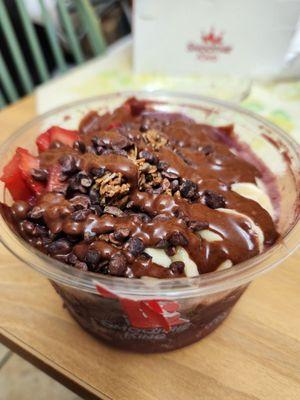 Acai cocoa haze smoothie bowl