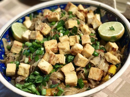 Green Curry Noodles with Crispy Tofu