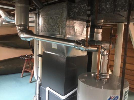 Water heater chimney