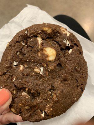 Insomnia Cookies