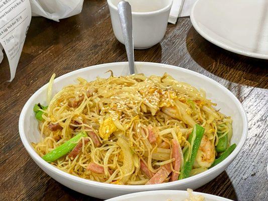 Singapore style stir fried noodles