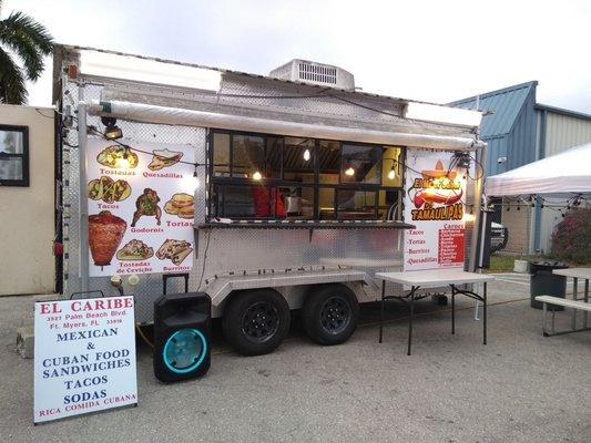 Food Truck Fridays, Saturdays, Sundays Evenings