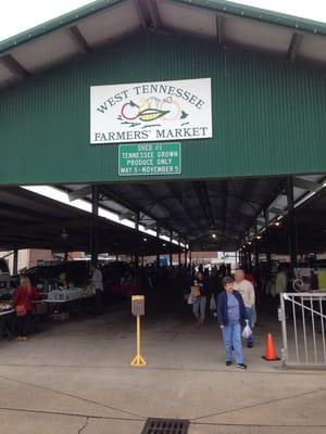 Great local shopping area for fresh produce!