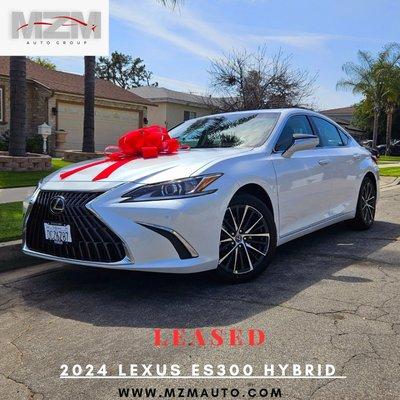 2024 Lexus ES300 Hybrid Premium.
Contact us directly to get the best deal on your dream car.