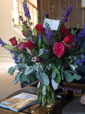 Wonderful Anniversary Flower Arrangement