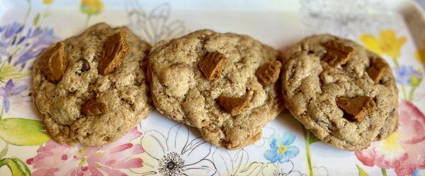 Sourdough Biscoff toffee chocolate chip cookies