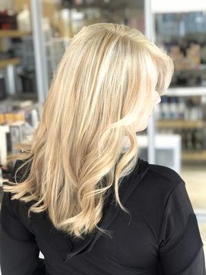 Blonde by Aide