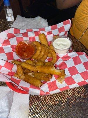 Bucks basket! Onion rings, zucchini sticks, fried mushrooms, mozzarella sticks