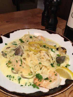 Seafood Linguini