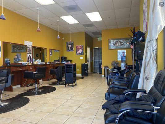 Great haircuts, nice family owned business... it's normally super busy