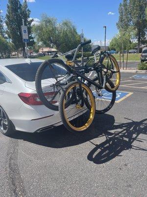 Thule bike rack with 29" SE Bikes "Big Ripper" and "Big Flyer"