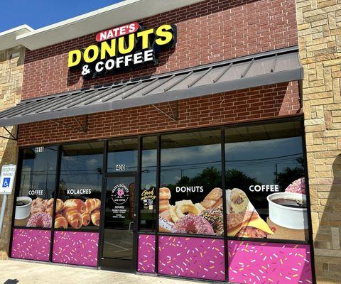 Nate's Donuts and Coffee entrance