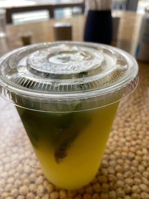 Fresh Lemonade with mint