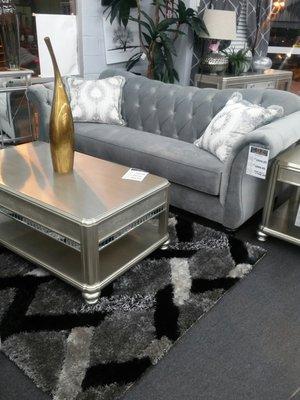 I LOVE THIS SILVER FURNITURE