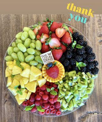 Look at this fruit tray!!!