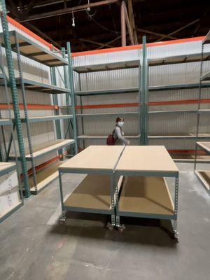 Warehouse shelvings