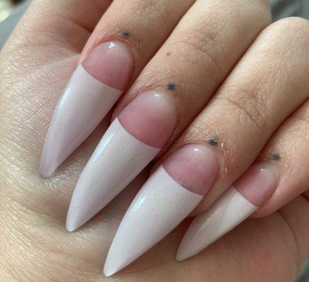 bubbles and off white nails