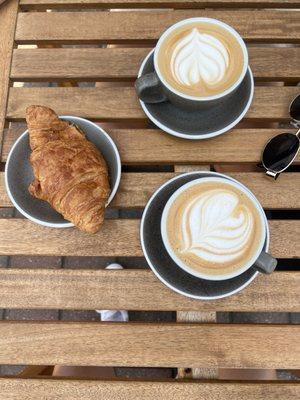 Coffee, croissant