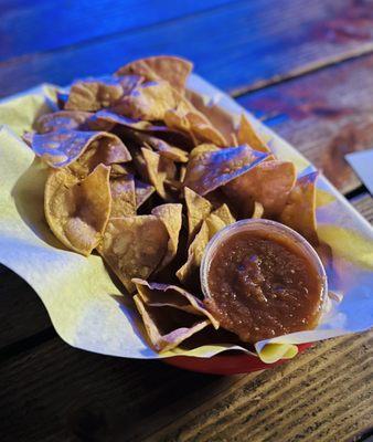 These chips were hot and fresh, and salsa excellent!