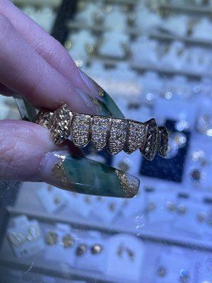 8 teeth 14K Gold Diamond Grill Princess Diamond Cut style