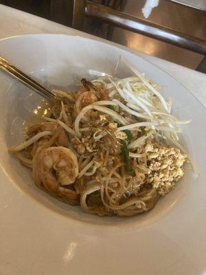 Great shrimp pad Thai